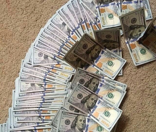 Counterfeit 100 dollar bill from Prop Money & Fake Docs.